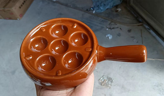 6 ranuras redondo plato cerámico de caracol con mango de color personalizado
