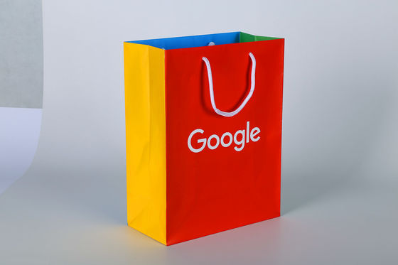 2022 nuevo diseño bolsas de regalo de papel impreso personalizado con cuerda de algodón