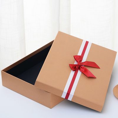 Caja de regalo de papel rígido con nudilla para ropa interior de mujer