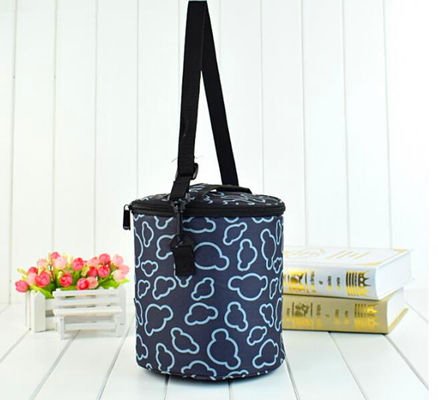 Envases de refrigeración aislada y suave congelable en bolsas de refrigeración de bebidas y refrigeración de bocadillos con correa de transporte